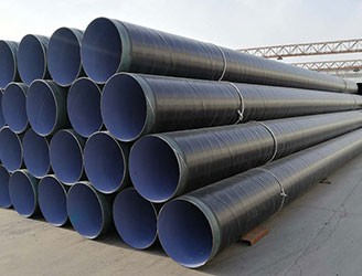 3PE防腐鋼管母材包括無縫鋼管，螺旋鋼管和直縫鋼管。執(zhí)行標(biāo)準(zhǔn):GB/T23257-2009《埋地鋼質(zhì)管道聚乙烯防腐層技術(shù)標(biāo)準(zhǔn)》SY/T0413-2002《埋地鋼制管道聚乙烯防腐層技術(shù)標(biāo)準(zhǔn)》3PE防腐鋼