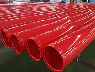 涂塑鋼管，又名涂塑管、鋼塑復(fù)合管、涂塑復(fù)合鋼管，是以鋼管為基體，通過噴、滾、浸、吸工藝在鋼管（底管）內(nèi)表面熔接一層塑料防腐層或在內(nèi)外表面熔接塑料防腐層的鋼塑復(fù)合鋼管。涂塑鋼管具有優(yōu)良的耐腐蝕性和比較小